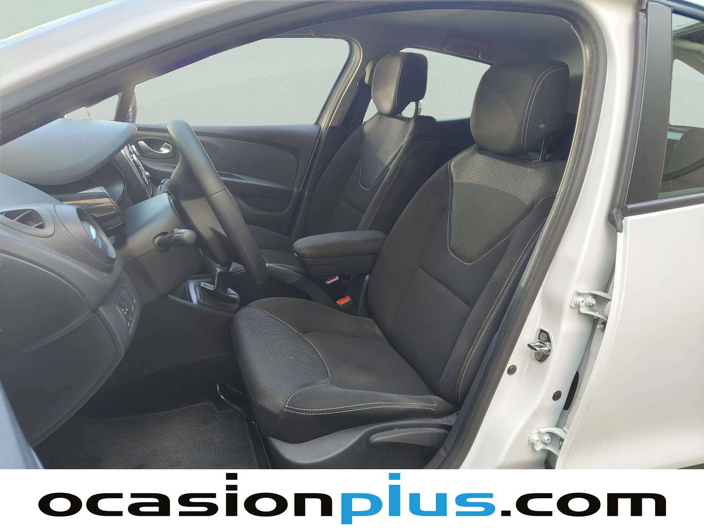 Foto asientos delanteros Renault Clio Renault Clio Life 1.2 (75 CV)