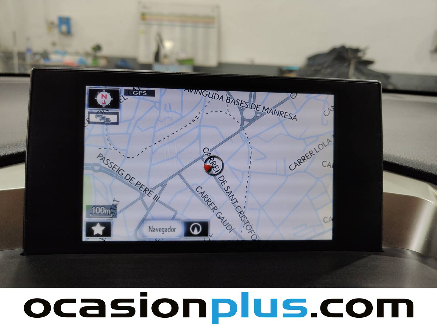 Extras del Lexus NX Lexus NX 300h F Sport 4WD + Navibox (197 CV)