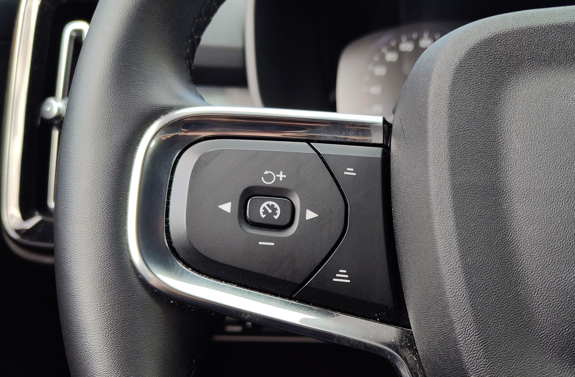 Volvo XC40 T5 Twin Recharge Inscription Expression - foto 27