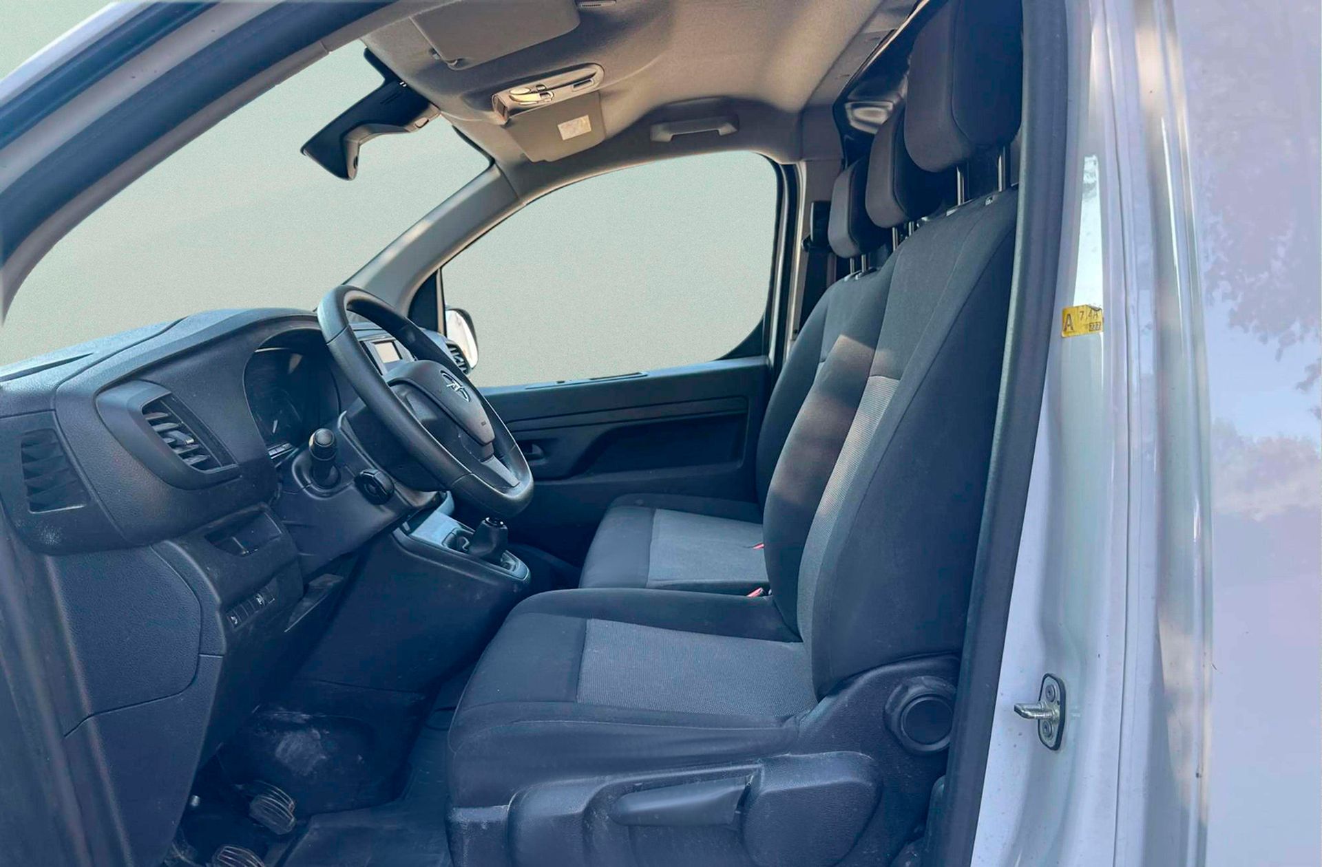 Opel Vivaro Furgon 1.5 BlueHDi M Standart - foto 8
