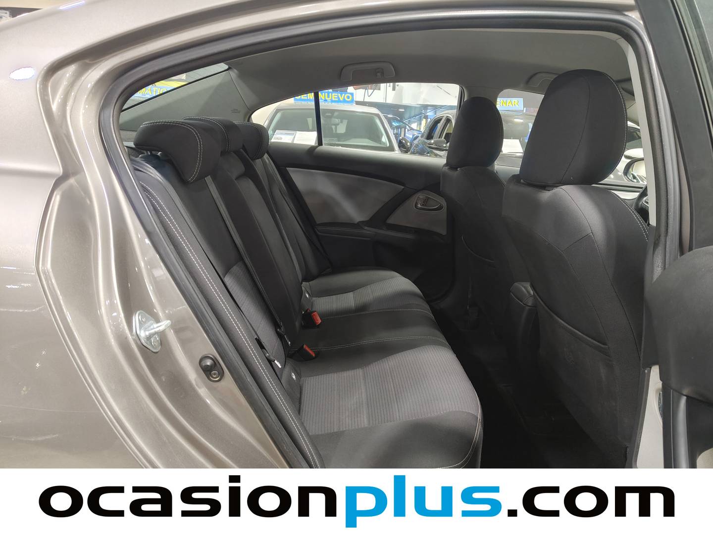 Foto Toyota Avensis Toyota Avensis 150D Advance (143 CV)