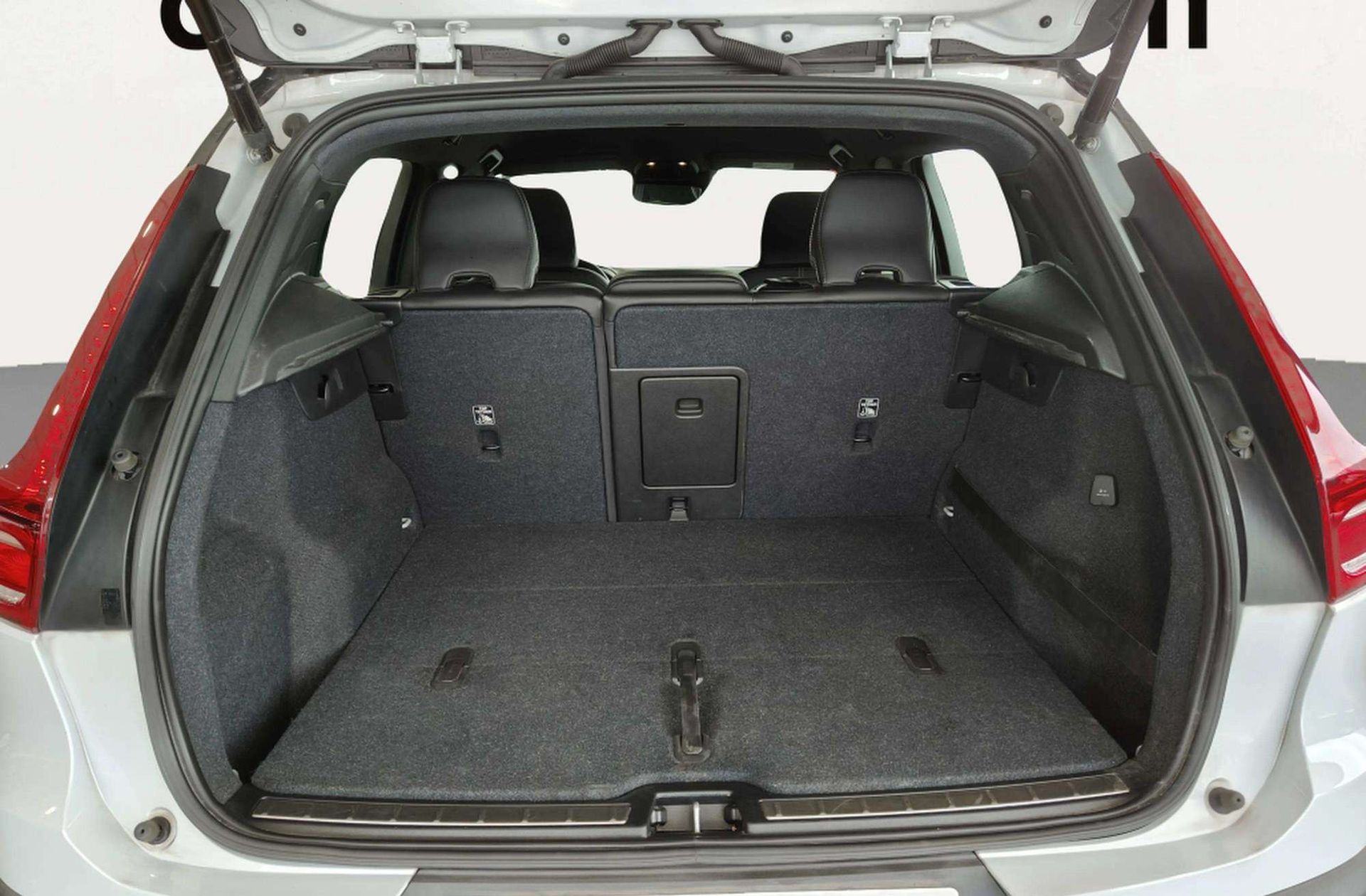 Volvo XC40 D3 R-Design - foto 24