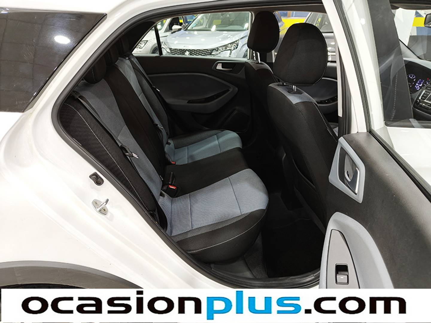 Foto Hyundai i20 Active Hyundai i20 Active 1.0 TGDI BlueDrive Tecno (100 CV)