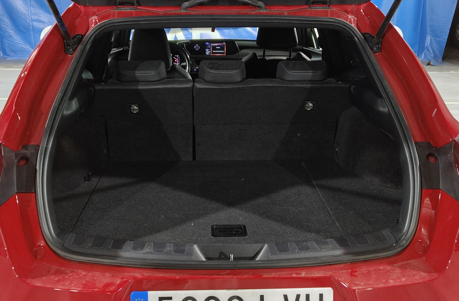 Lexus UX 250h Premium - foto 19