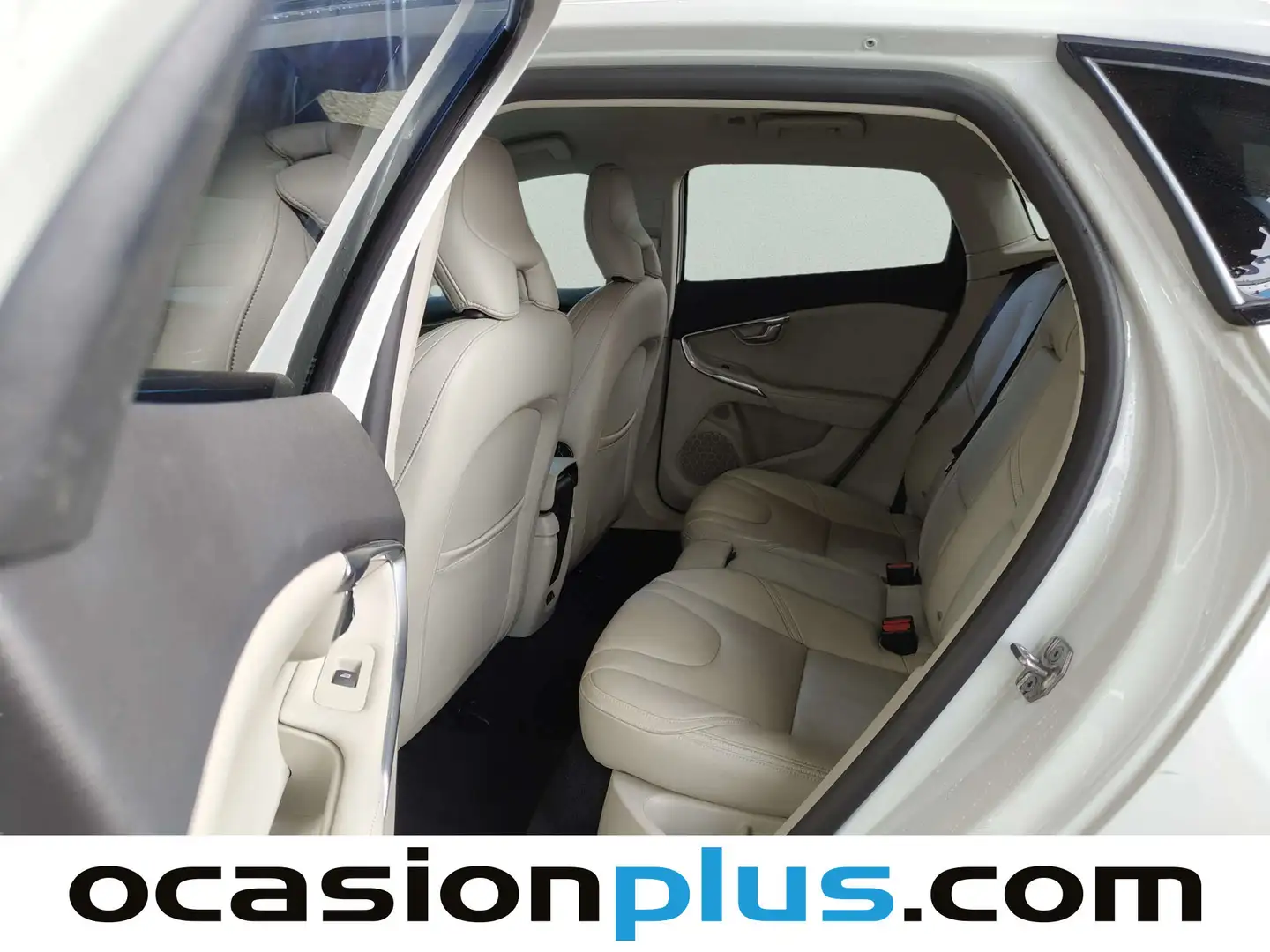 Foto Volvo V40 Cross Country Volvo V40 Cross Country Cross Country T3 Pro Auto  (152 CV)