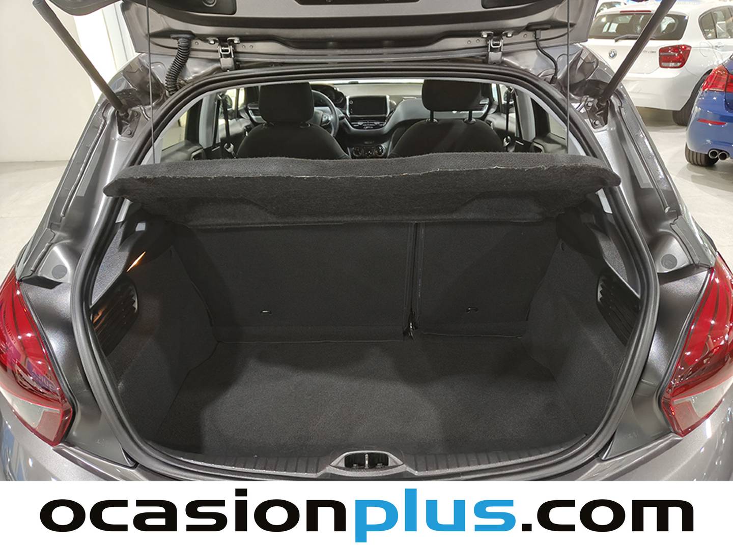 Foto Peugeot 208 Peugeot 208 BlueHDi 100 S&S Signature (99 CV)