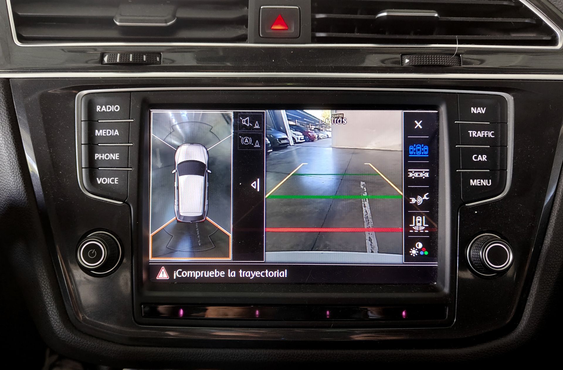 Volkswagen Tiguan 2.0 TSI 4Motion BMT DSG - foto 11