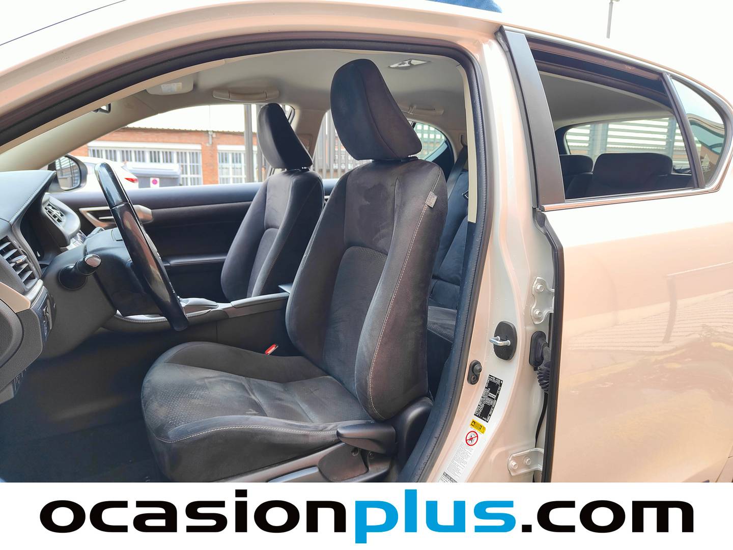 Foto asientos delanteros Lexus CT Lexus CT 200h Business (136 CV)