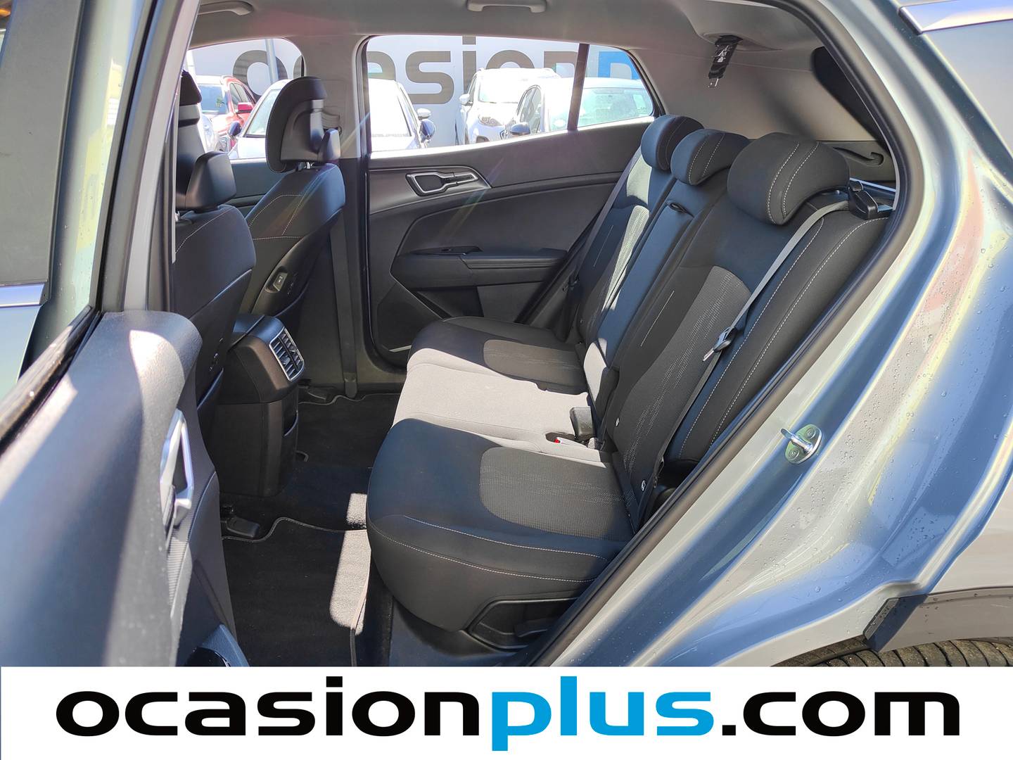 Foto asientos traseros KIA Sportage Kia Sportage 1.6 T-GDi PHEV Drive 4x4 (265 CV)