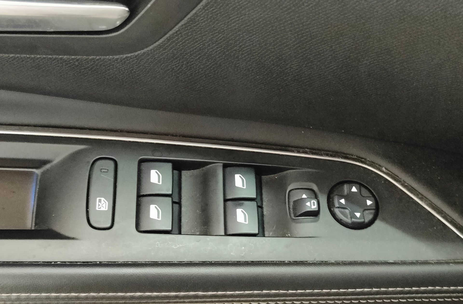 Peugeot 5008 2.0L BlueHDi GT-Line 7 plazas - foto 39