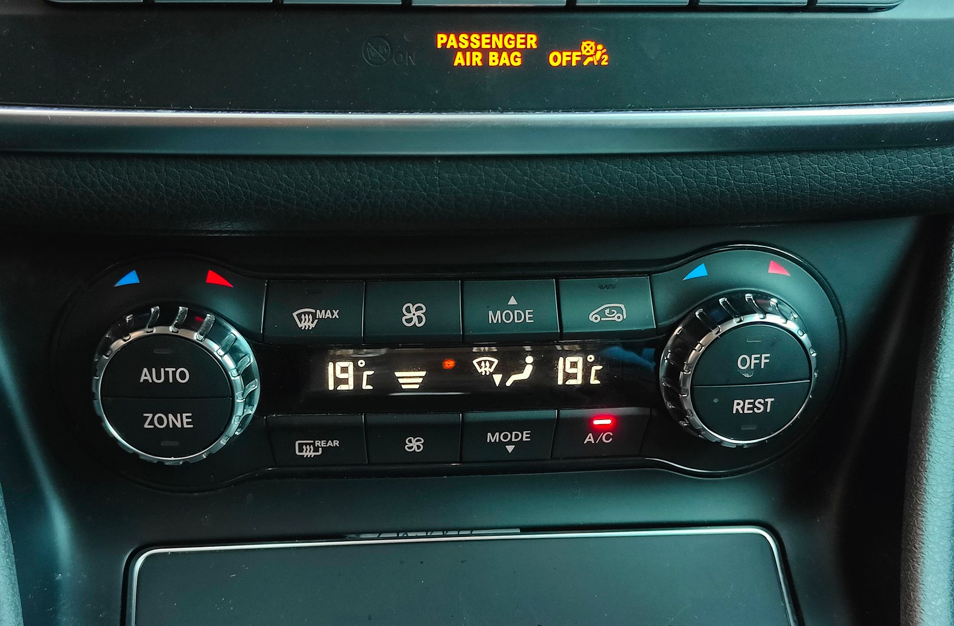Mercedes-Benz GLA 200 - foto 32