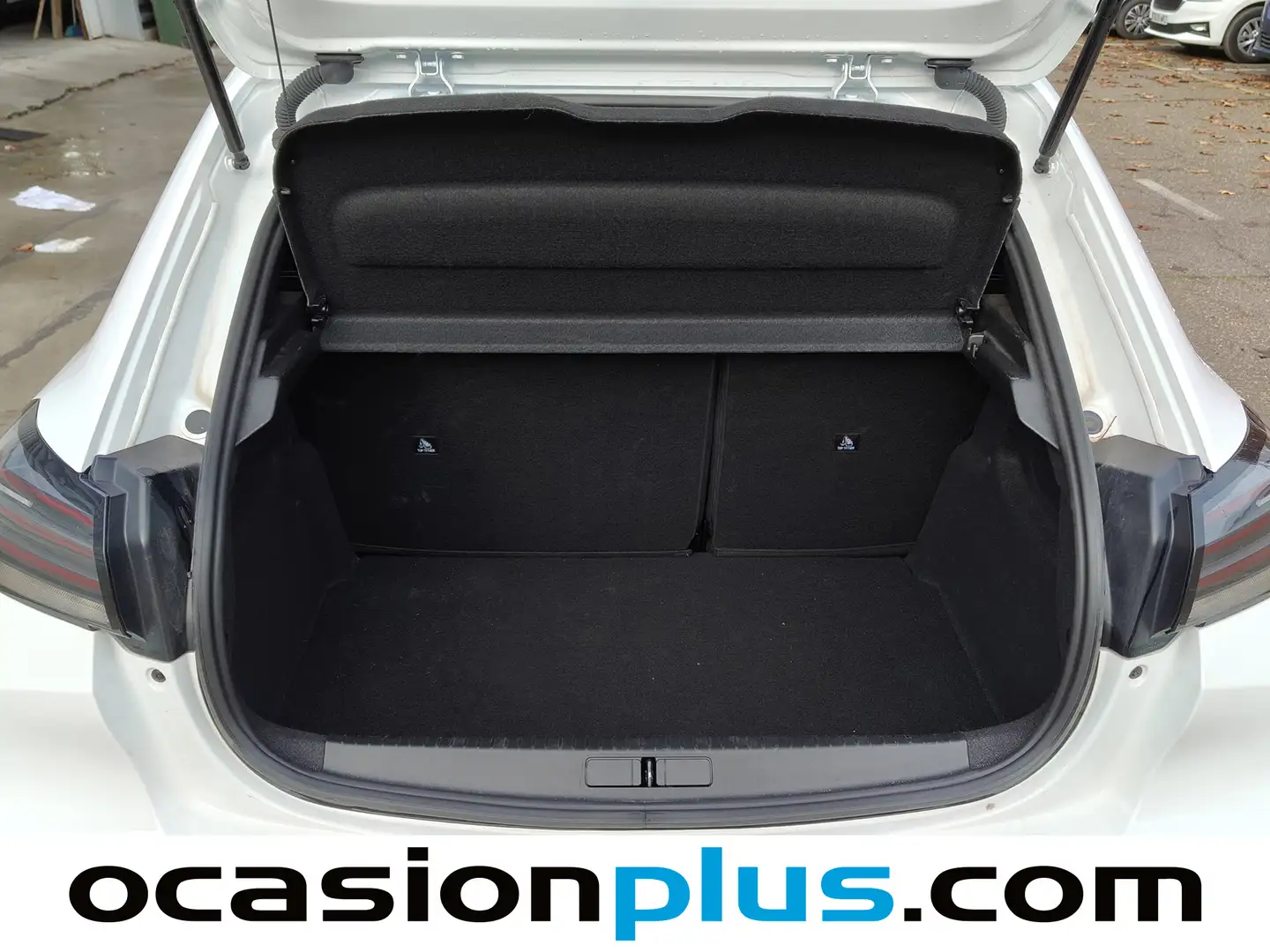 Foto Peugeot 208 Peugeot 208 PureTech 100 Allure (100 CV)