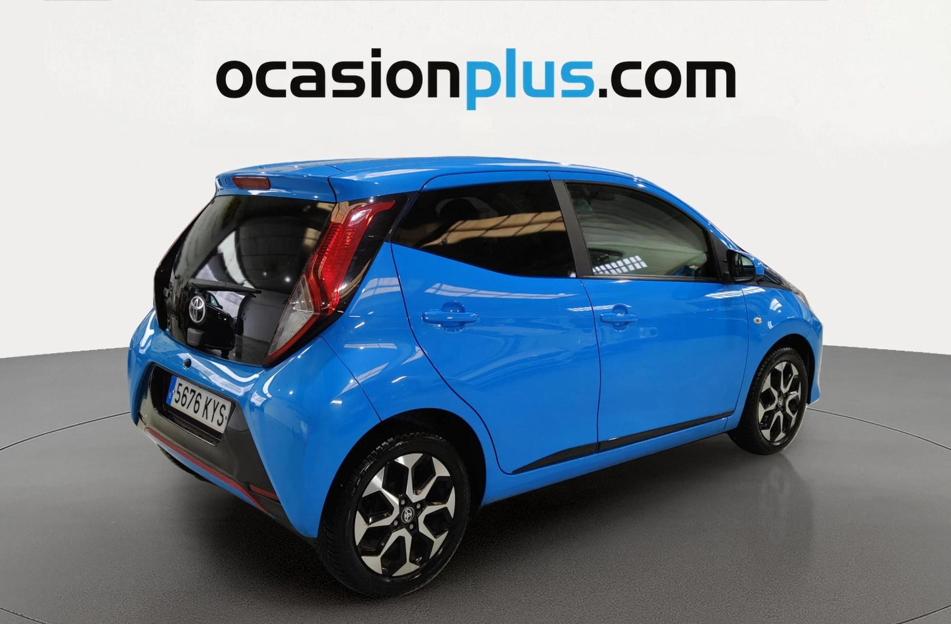 Toyota Aygo 1.0 70 x-play - foto 4