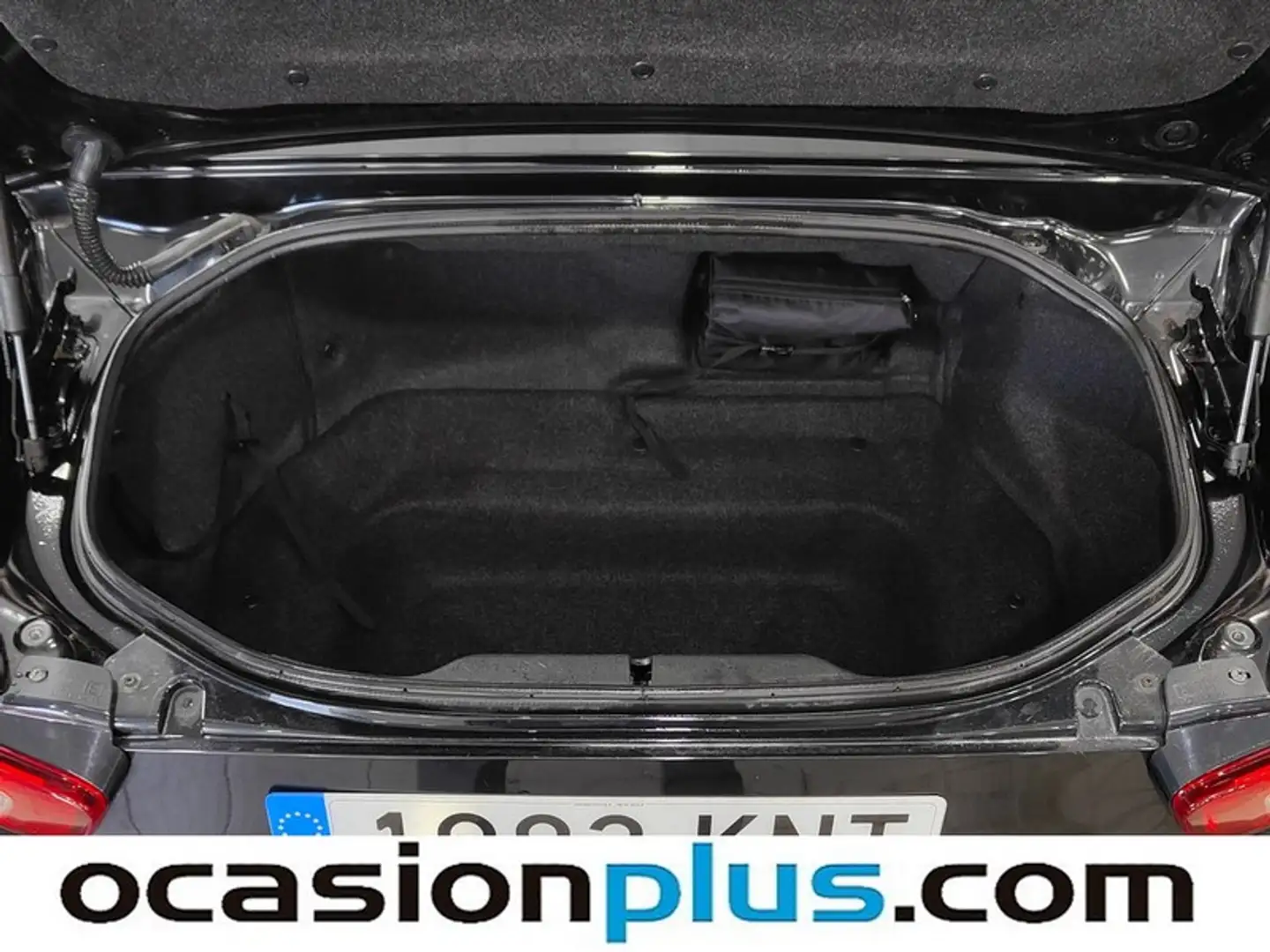 Foto Fiat 124 Spider Fiat 124 Spider 1.4 Multiair Cabrio Lusso (140 CV)