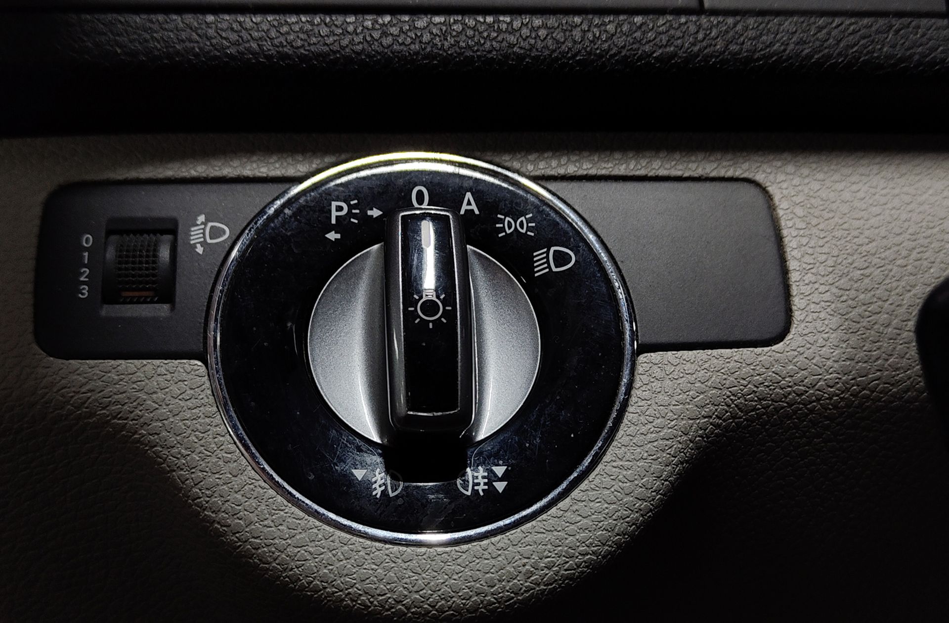 Mercedes-Benz Clase C 200 CDI Blue Efficiency Avantgarde - foto 8
