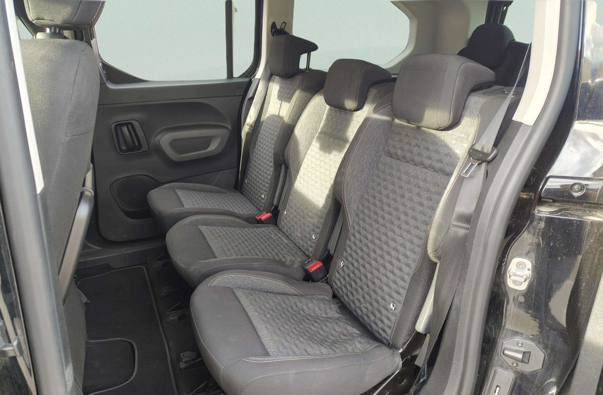 Peugeot Rifter BlueHDi 130 GT Long EAT8 - foto 11