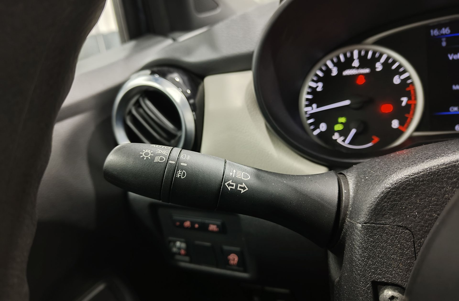 Nissan Micra IG-T 92 Kiiro - foto 20