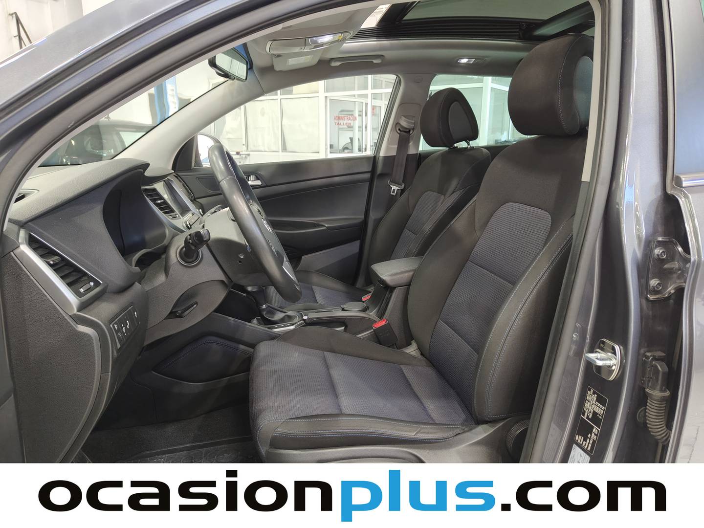 Foto asientos delanteros Hyundai Tucson Hyundai Tucson 1.7 CRDI BD Tecno Sky Safe DT 4x2 (141 CV)