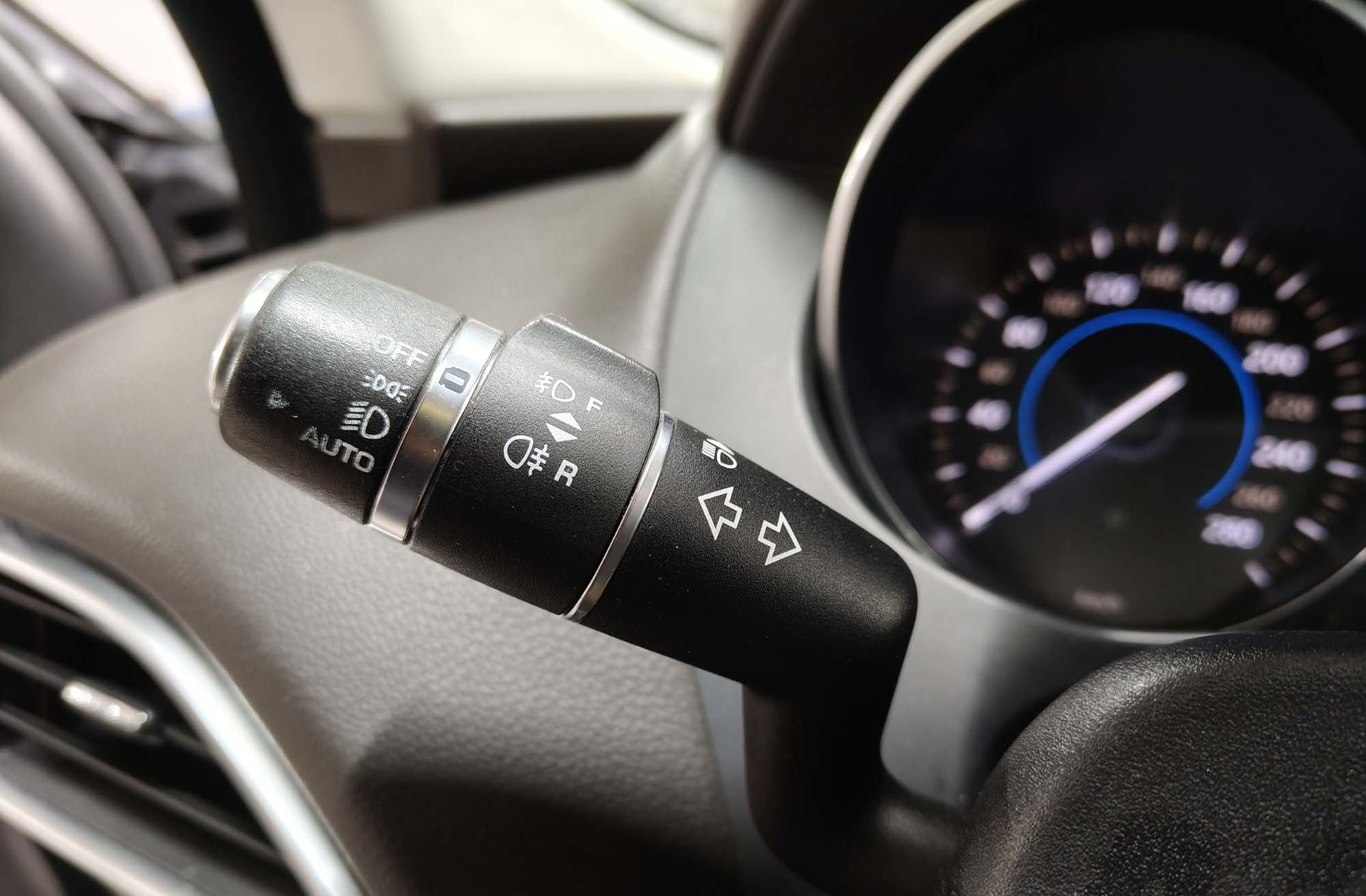 Jaguar F-Pace 2.0T i4 Prestige AWD - foto 27