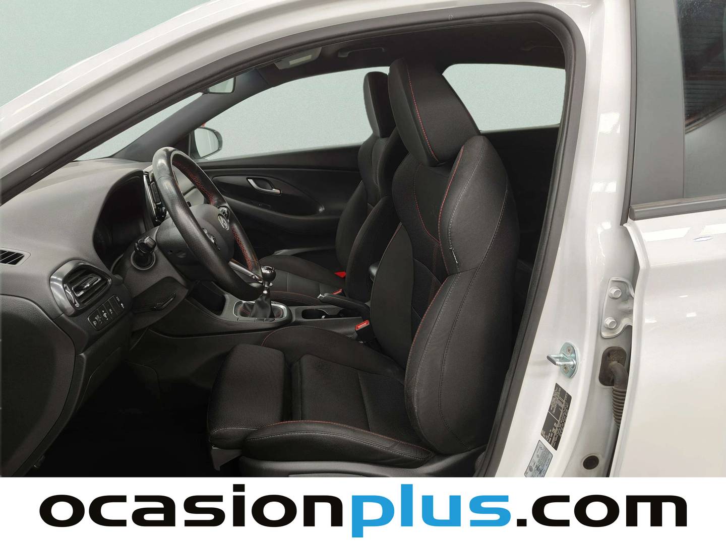 Foto asientos delanteros Hyundai i30 Hyundai i30 Fastback 1.0 TGDI N Line 30 Aniversario (120 CV)