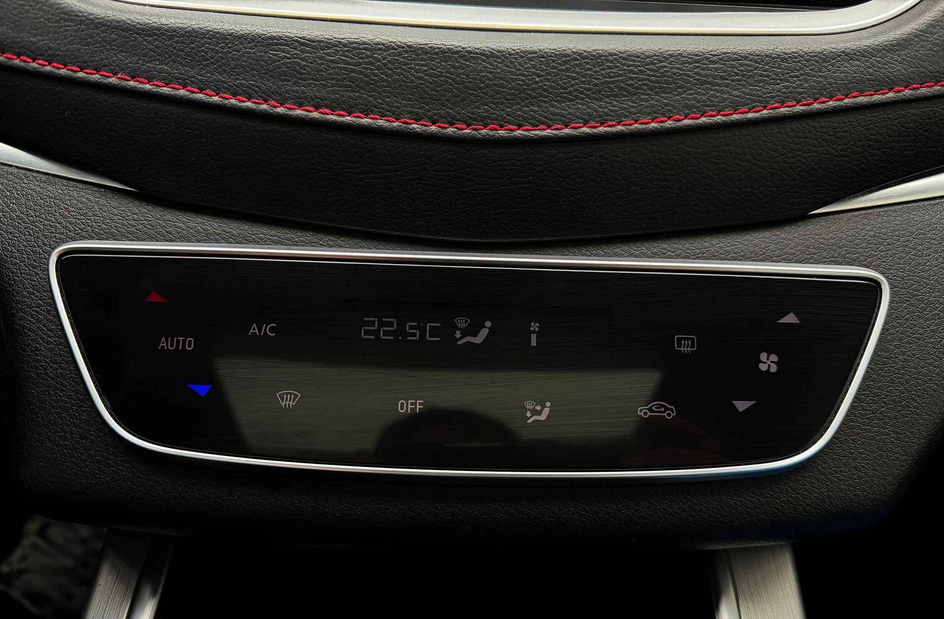 SWM G01 1.5T Luxury - foto 28