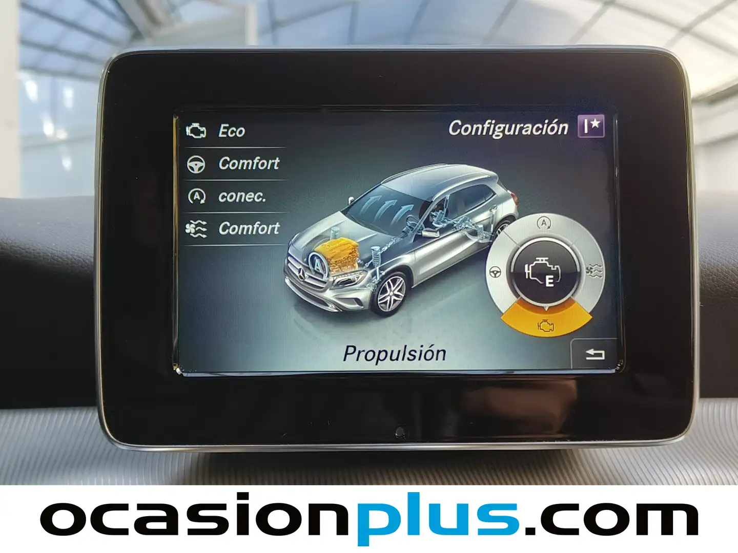 Foto Mercedes GLA Mercedes-Benz GLA GLA 200 d Urban (136 CV)