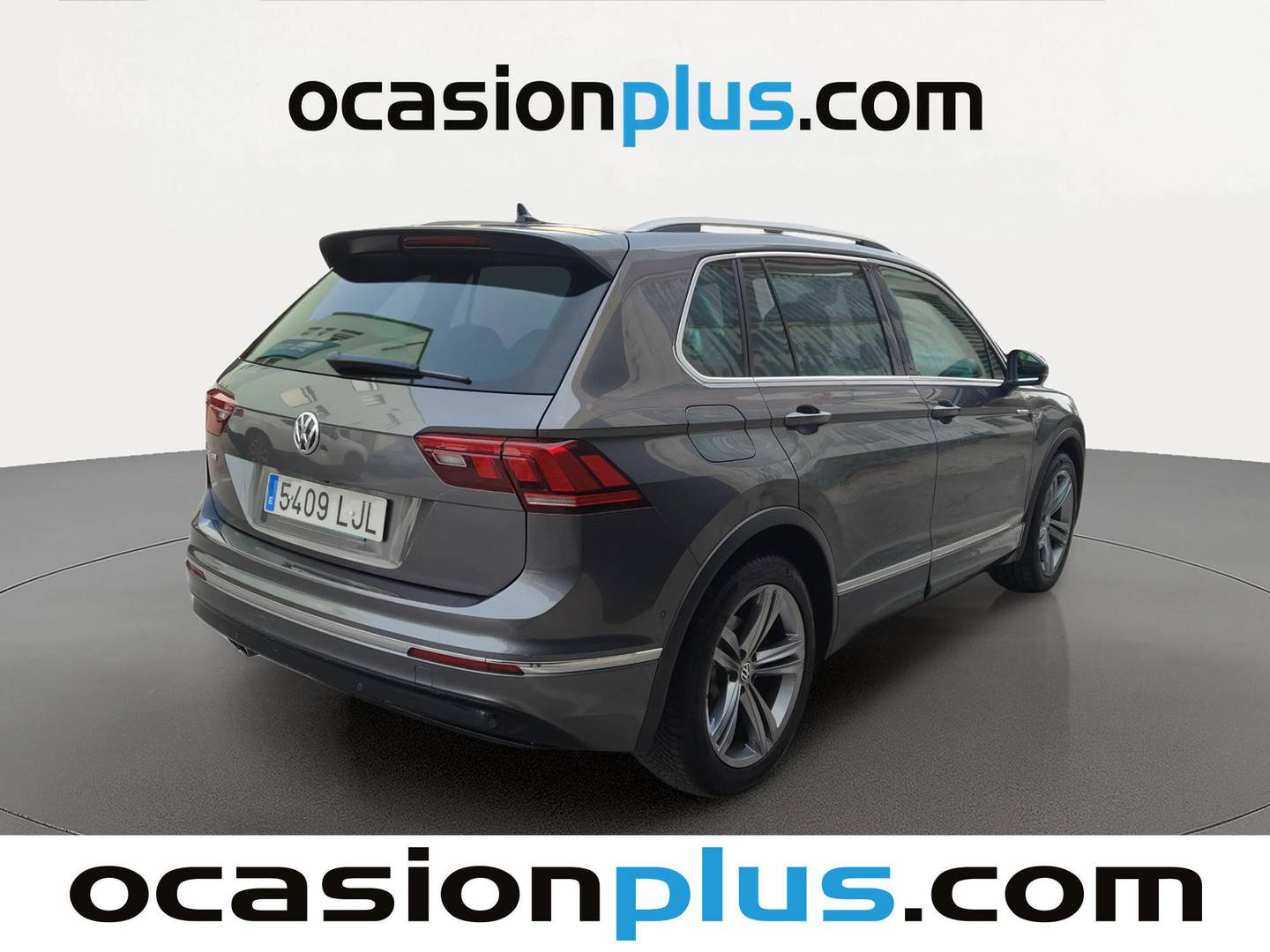Foto trasera Volkswagen Tiguan Volkswagen Tiguan Advance 2.0 TDI (150 CV) DSG Pack R-Line derecha