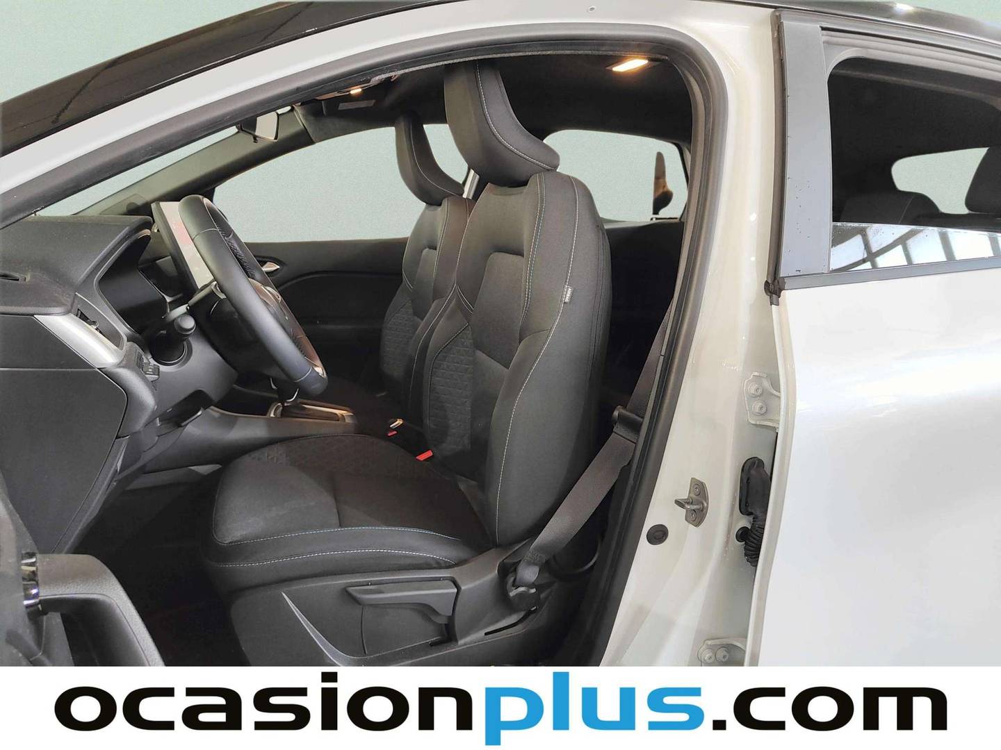 Foto asientos delanteros Renault Captur Renault Captur Evolution full hybrid E-Tech (145 CV)