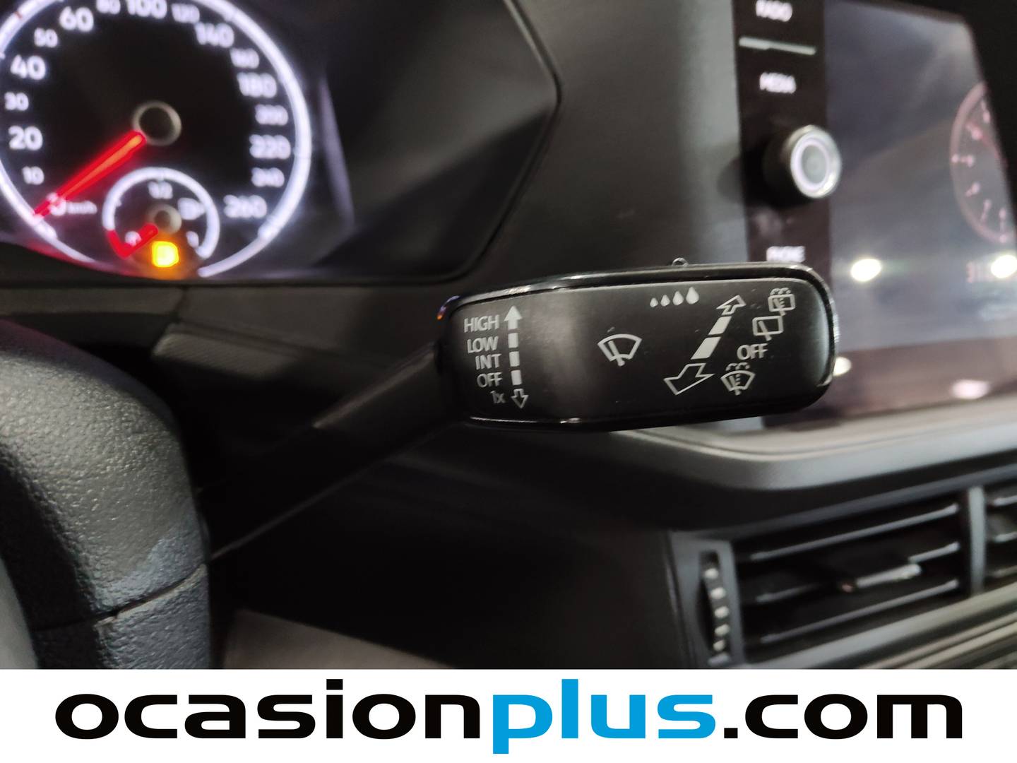 Foto Volkswagen T-Cross Volkswagen T-Cross Edition 1.0 TSI (95 CV)