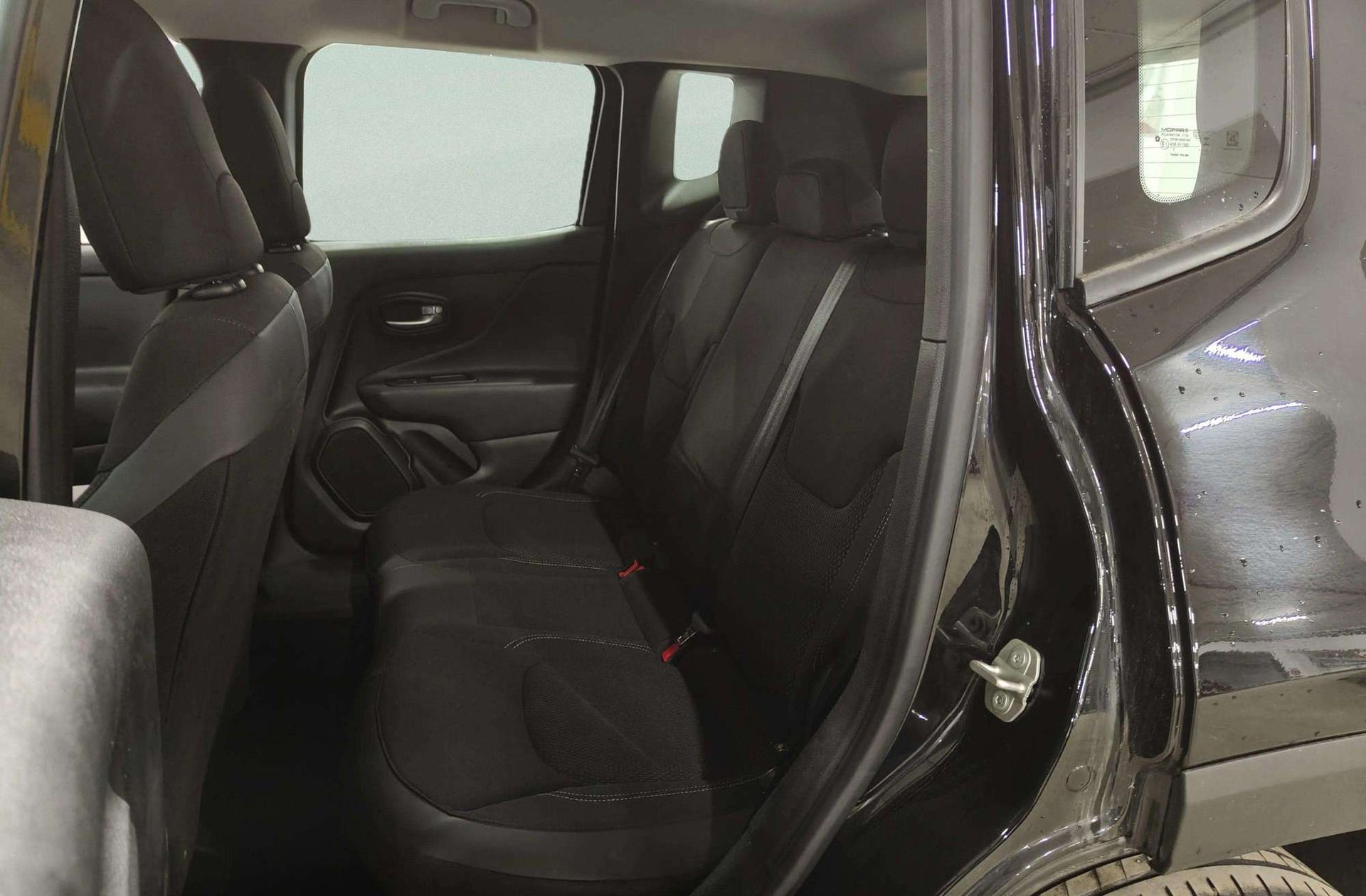 Jeep Renegade eHybrid 1.5 Altitude DCT - foto 14