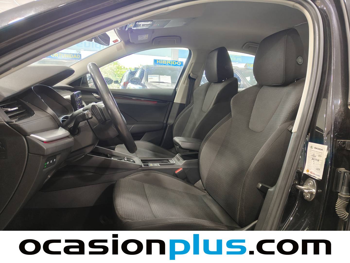 Foto asientos delanteros Skoda Octavia Skoda Octavia 2.0 TDI Ambition DSG (150 CV)