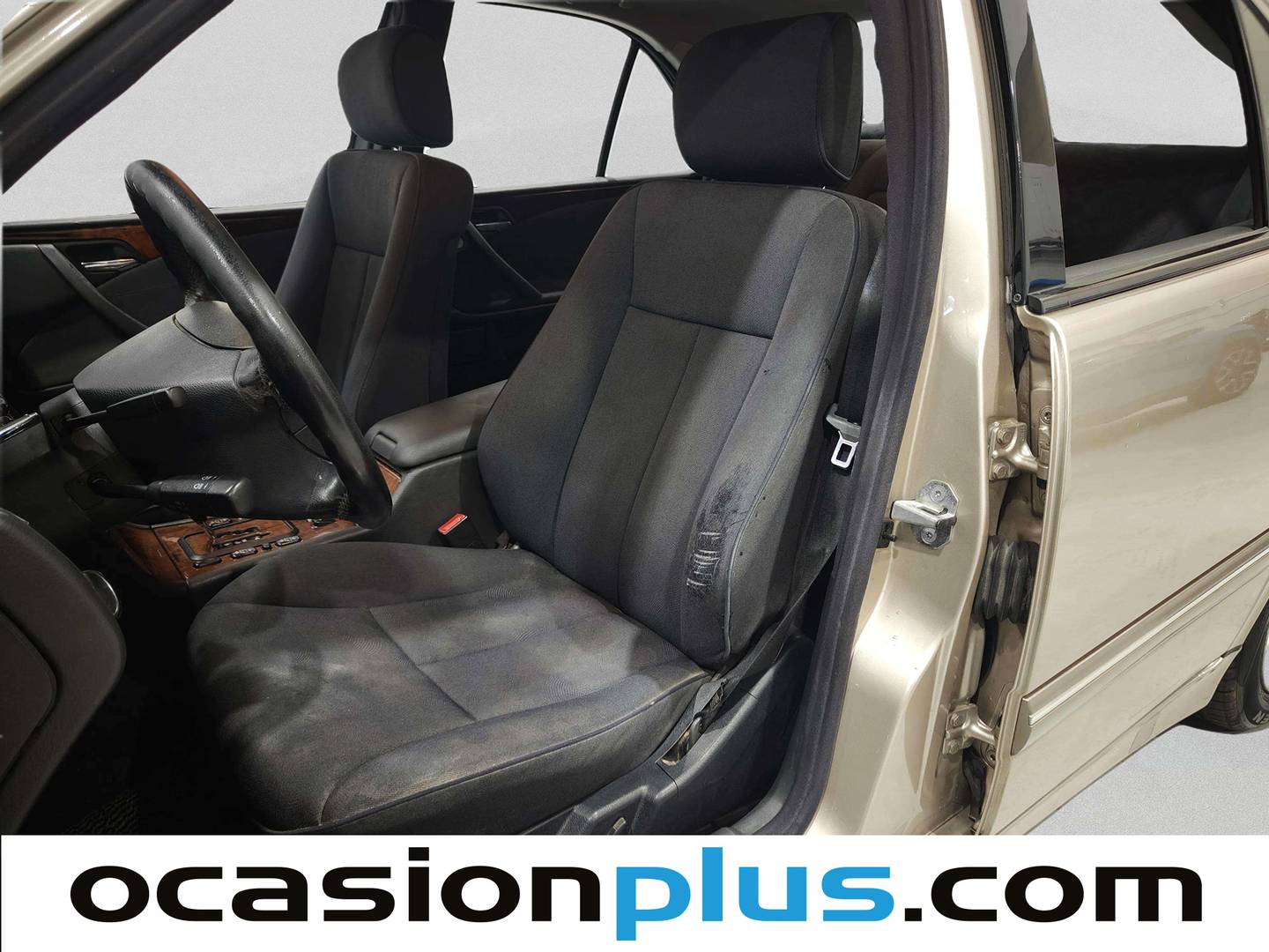 Foto asientos delanteros Mercedes Clase E Mercedes Clase E E 270 CDI Elegance (170 CV)