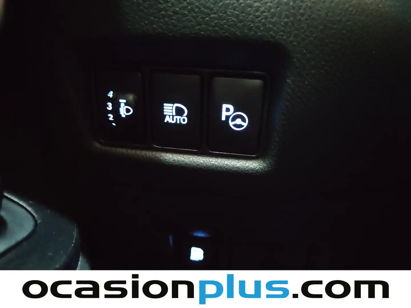 Foto Toyota C-HR Toyota C-HR 1.8 125H Advance (122 CV)