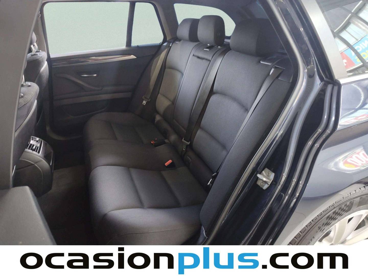 Foto asientos traseros BMW Serie 5 BMW Serie 5 520d Touring (190 CV)