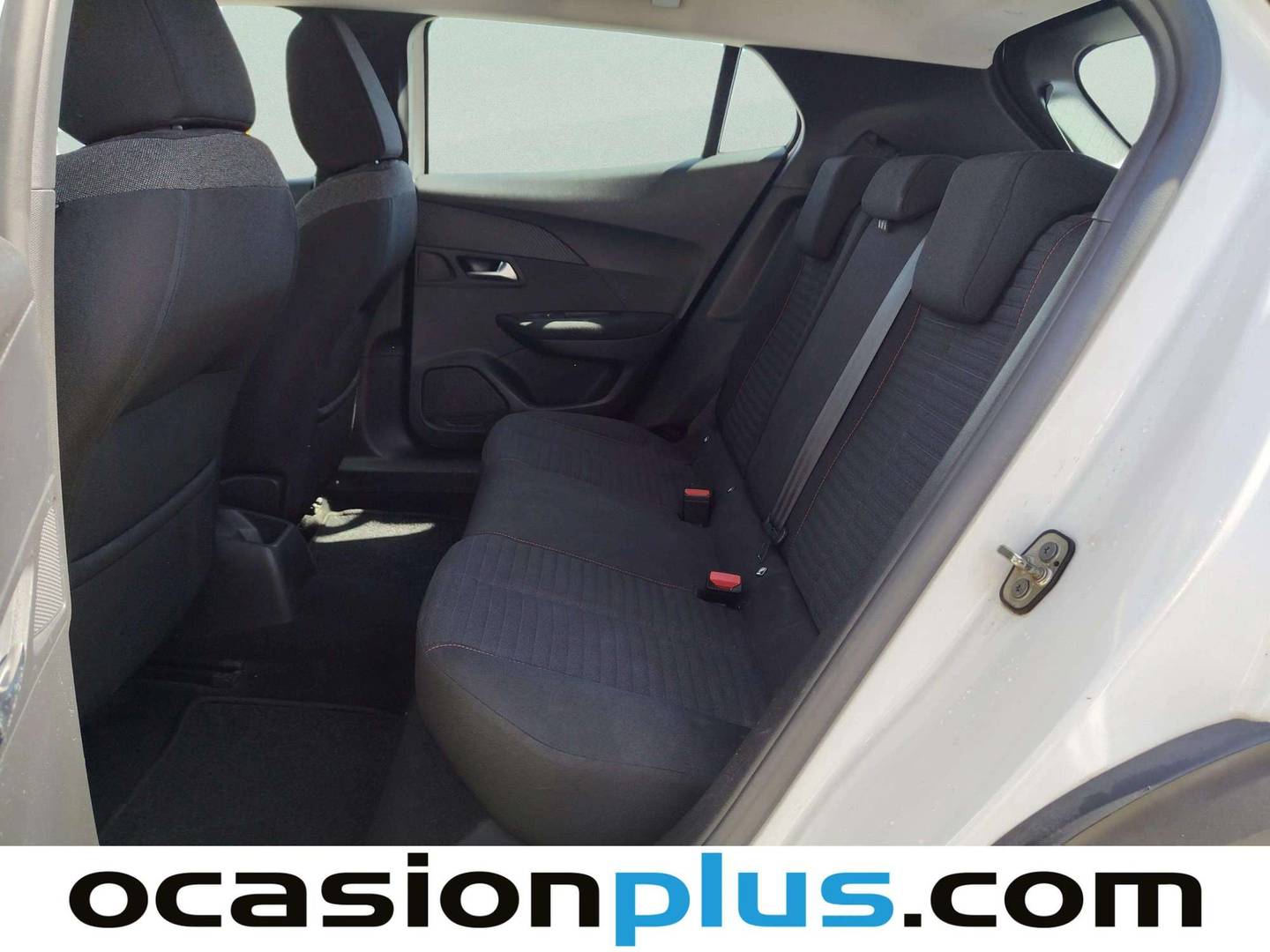 Foto asientos traseros Peugeot 2008 Peugeot 2008 PureTech 100 S&S Active (100 CV)