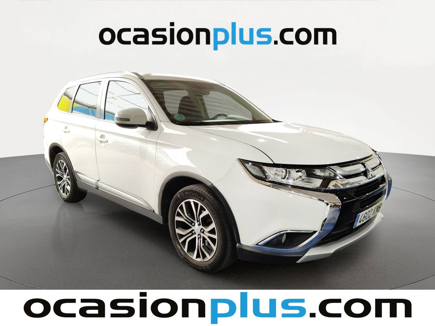 Foto delantera Mitsubishi Outlander Mitsubishi Outlander 200 MPI Motion 2WD CVT (150 CV) derecha