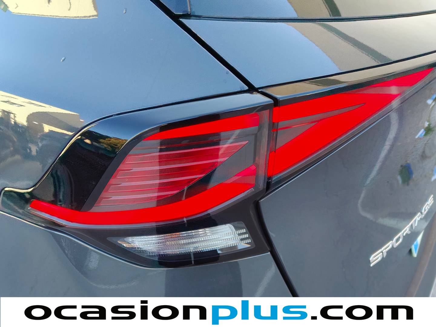 Accesorios del KIA Sportage Kia Sportage 1.6 T-GDi MHEV Business 4x2 DCT (160 CV)