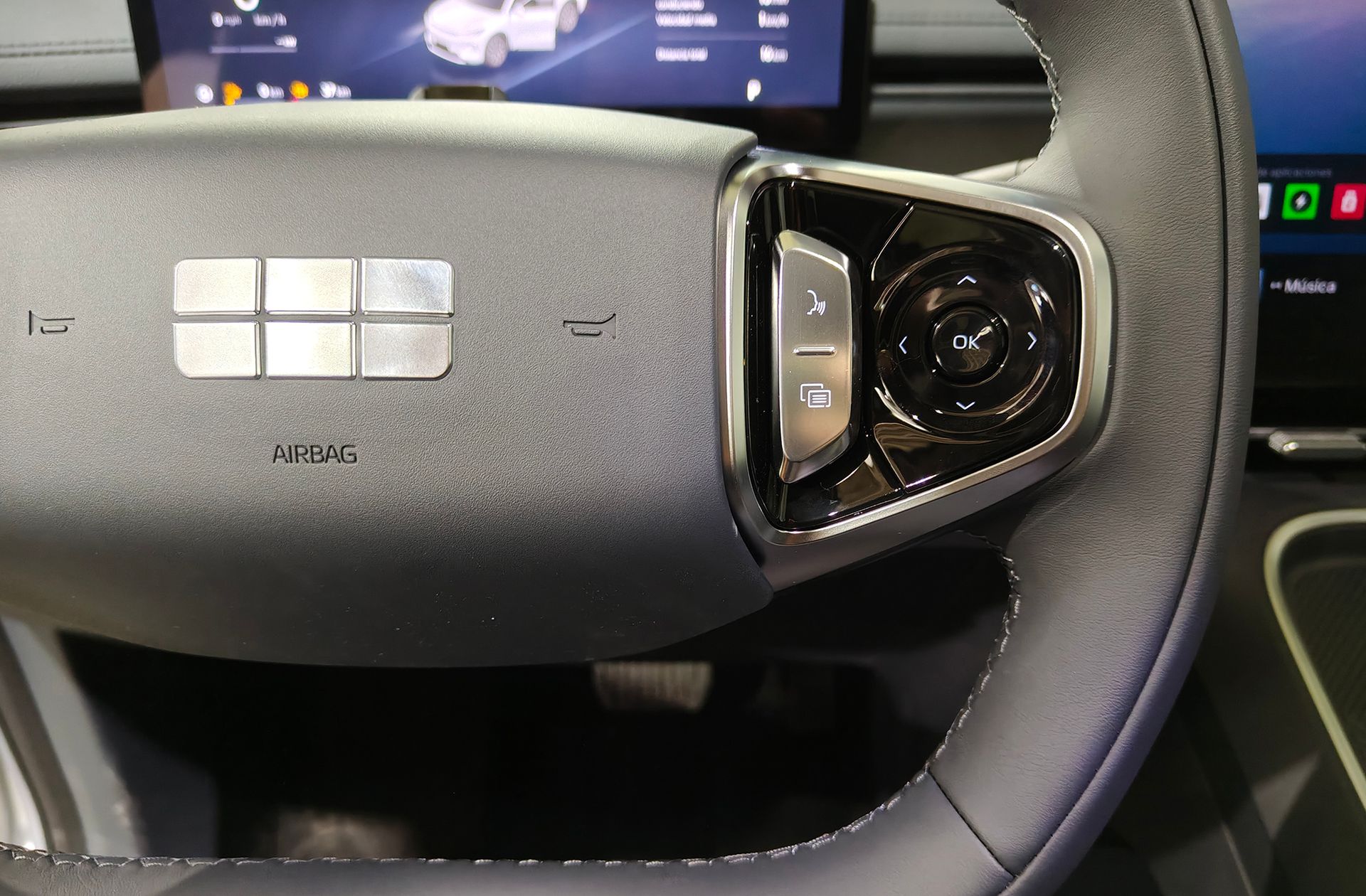 Geely Starray EM-i 1.5 PHEV Pro - foto 29