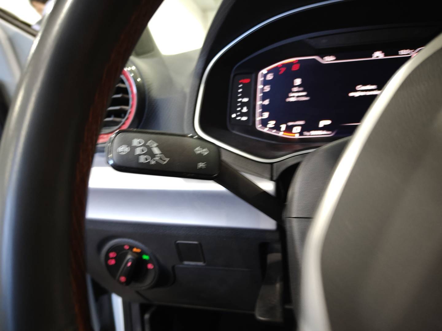 Foto Seat Ibiza SEAT Ibiza 1.5 TSI FR XL DSG (150 CV)