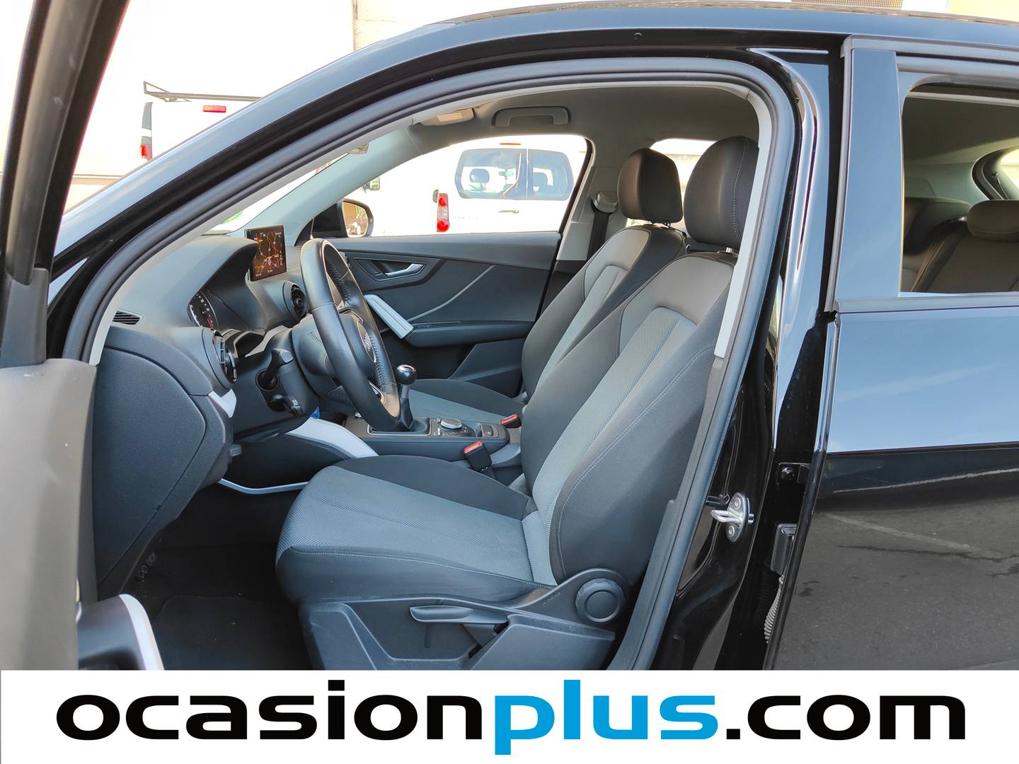 Foto asientos delanteros Audi Q2 Audi Q2 Design Edition 1.6 TDI (116 CV)