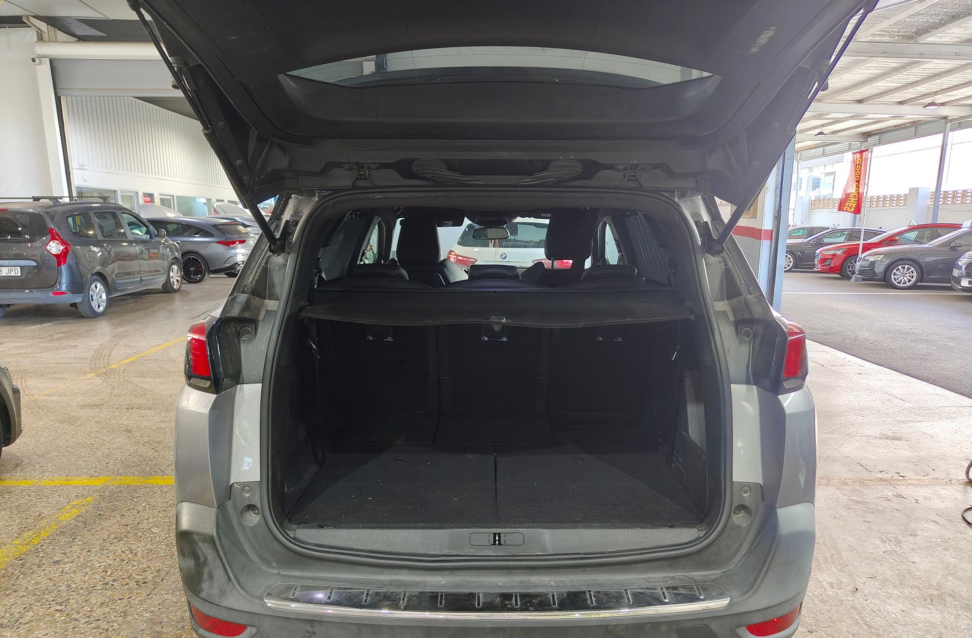 Peugeot 5008 PureTech 130 GT Line EAT8 (7 Plazas) - foto 17