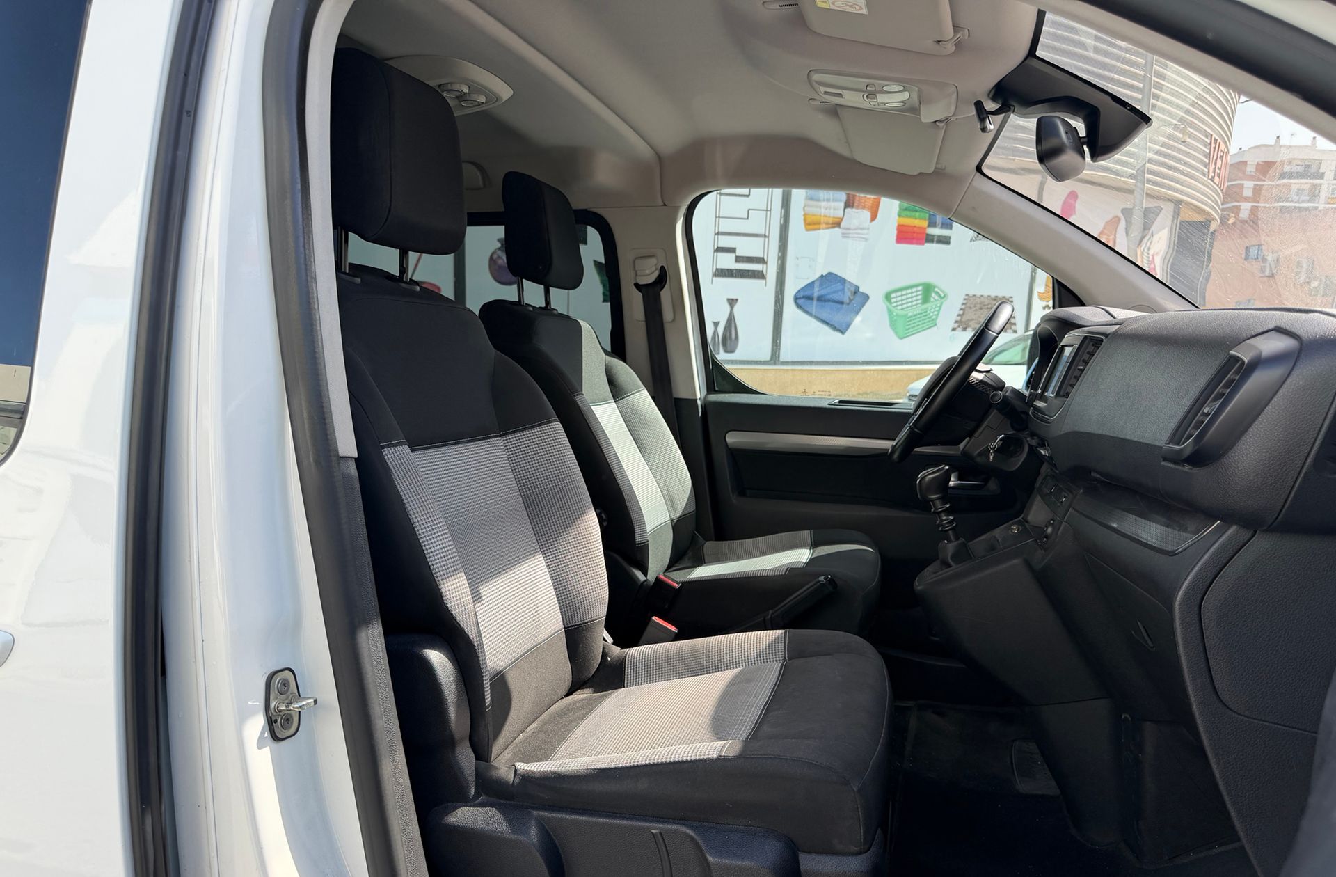 Citroën SpaceTourer BlueHDi 150 Feel Talla M 8 plazas - foto 17