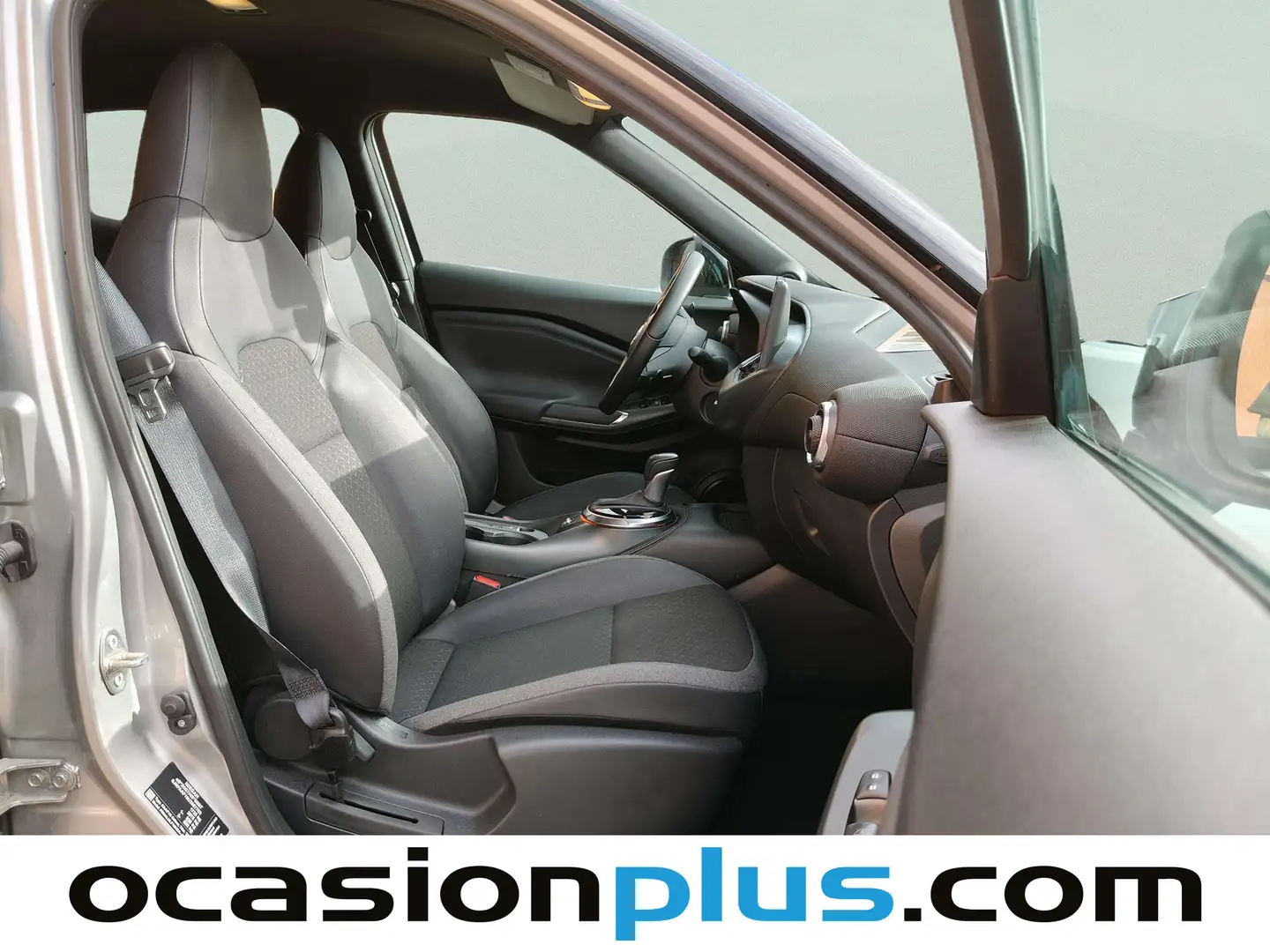 Foto Nissan JUKE Nissan Juke DIG-T N-Connecta 4x2 DCT  (114 CV)