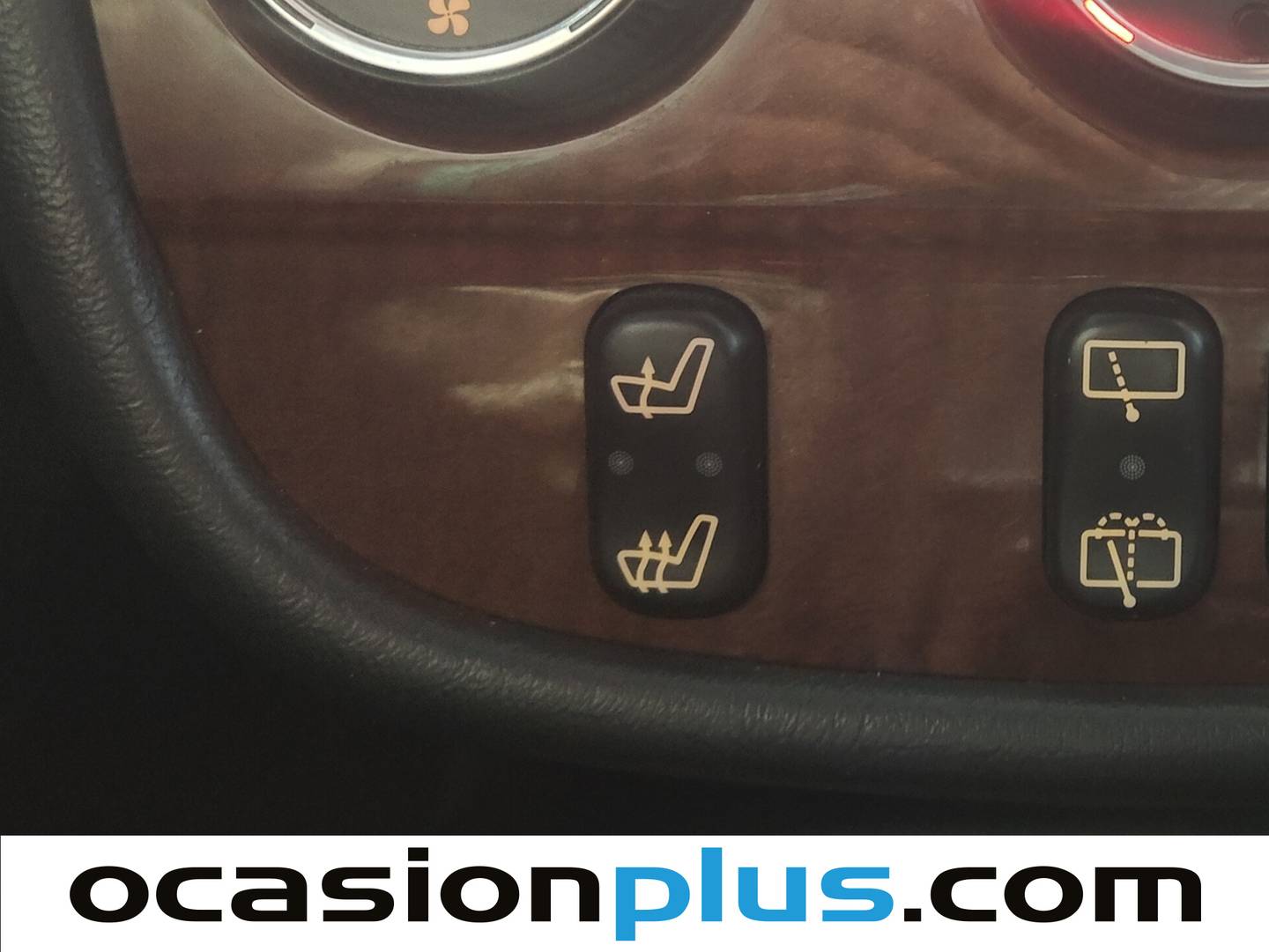 Equipamiento del Mercedes Clase M Mercedes Clase M ML 270 CDI (163 CV)