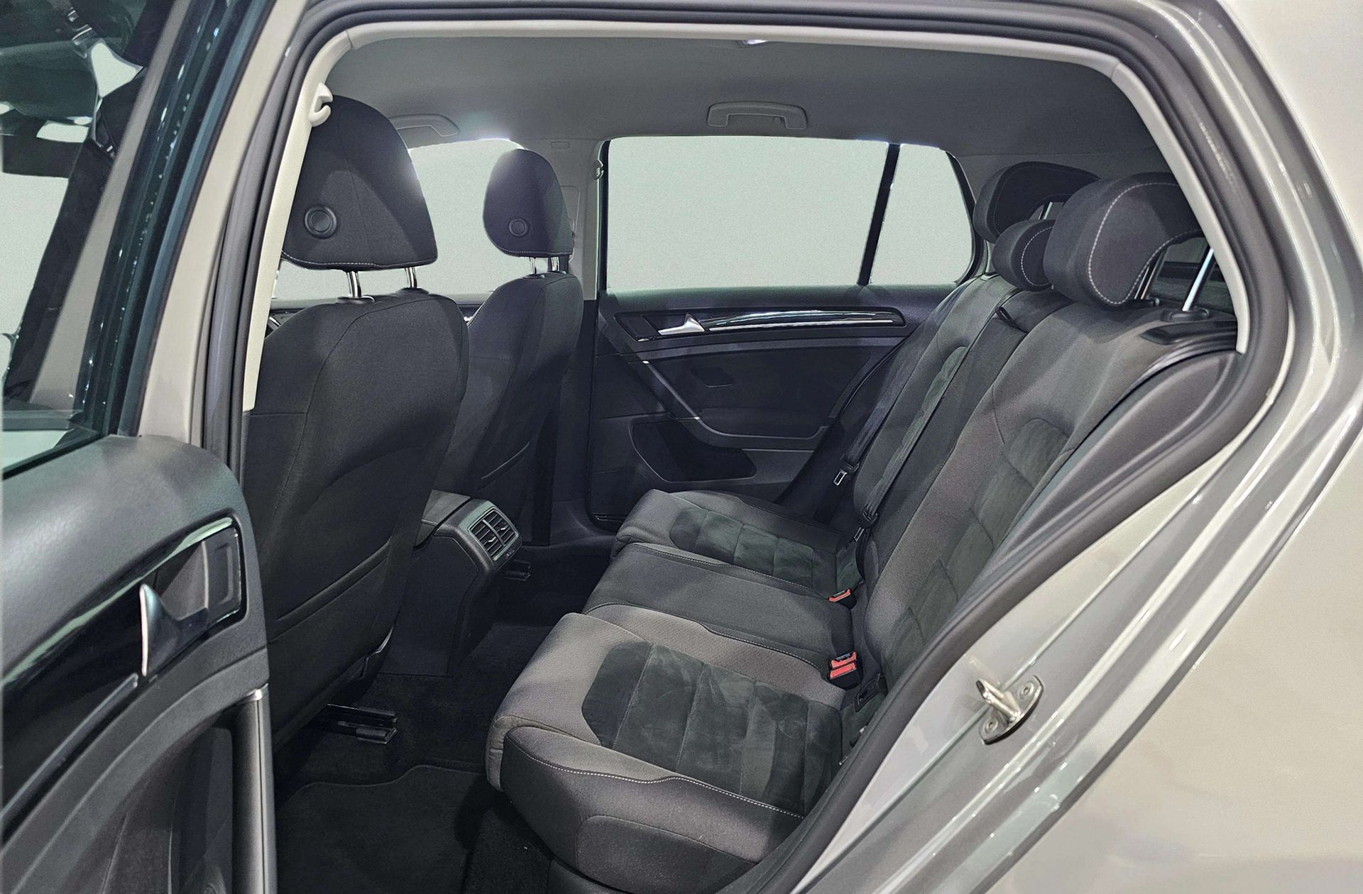 Volkswagen Golf Sport 2.0 TDI DSG - foto 12