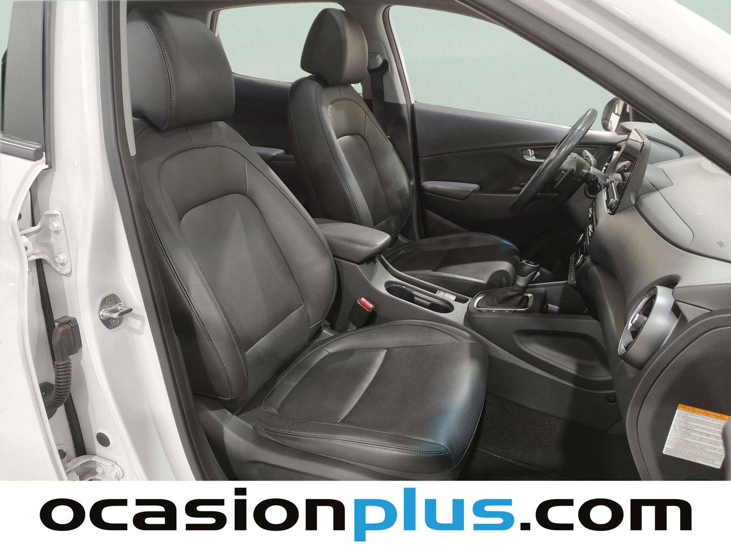 Hyundai Kona Hyundai Kona 1.6 GDI HEV Style Sky DCT (141 CV) seminuevo