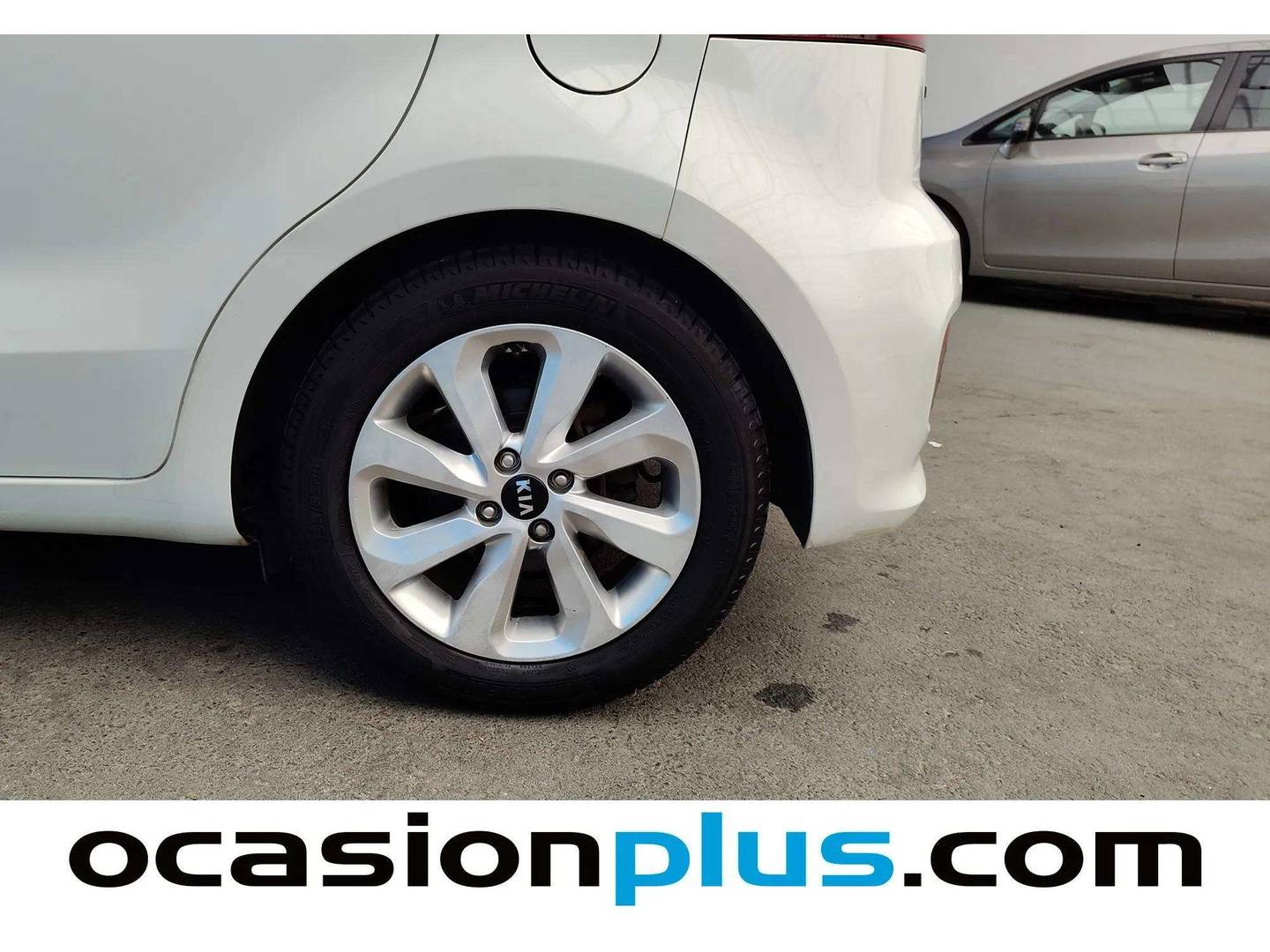 KIA Rio KIA Rio 1.2 CVVT x-Tech Eco-Dynamics  (84 CV) manual