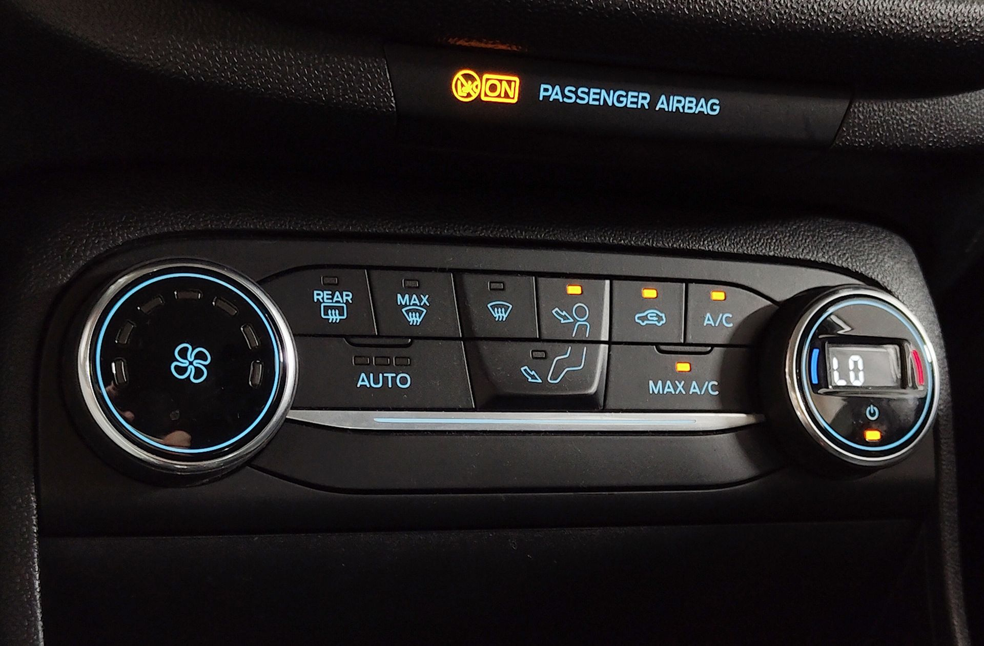 Ford Fiesta 1.0 EcoBoost Trend+ - foto 32