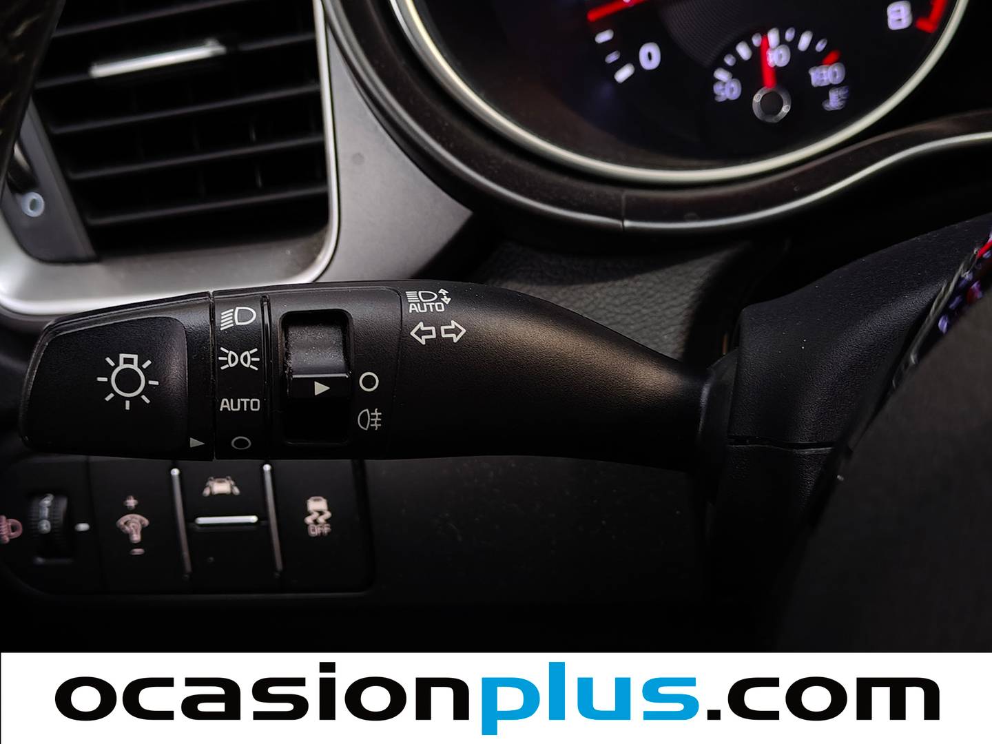 Equipamiento del KIA Ceed KIA Ceed 1.4 CVVT (100 CV)