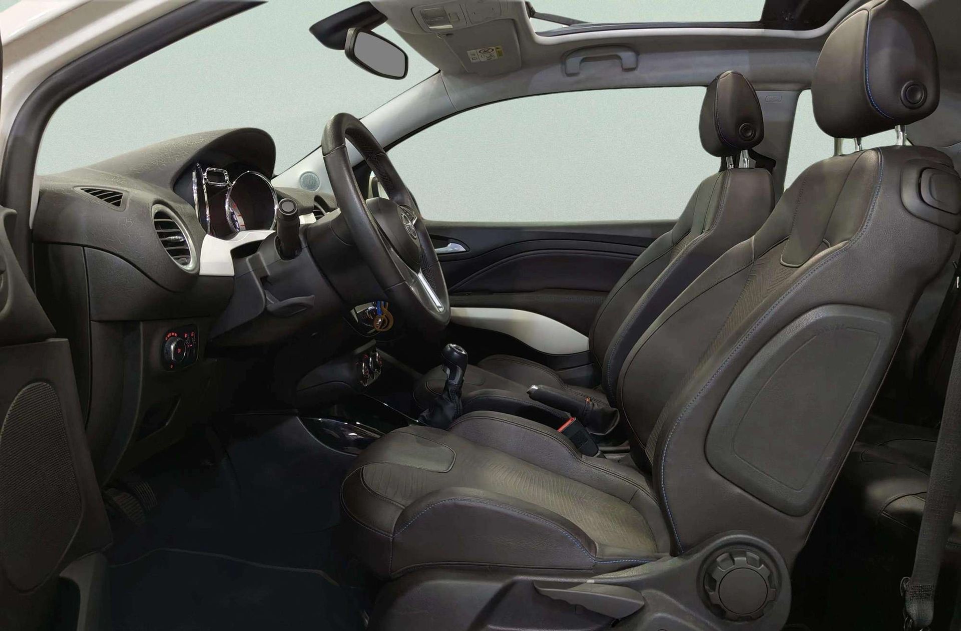 Opel Adam 1.0 XFT Rocks - foto 11